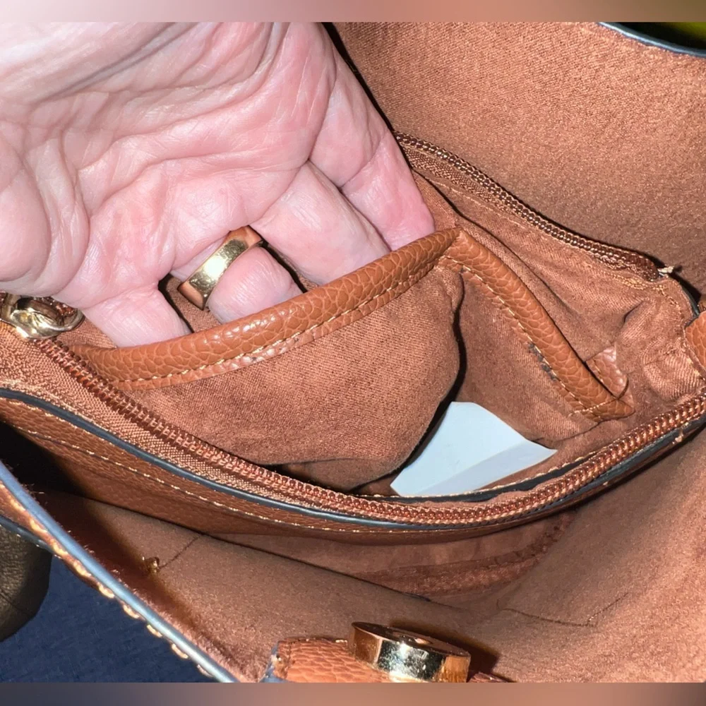 STEVE MADDEN BUCKET BAG NWOT, Chestnut Brown, Gold Bead Accents on Handles